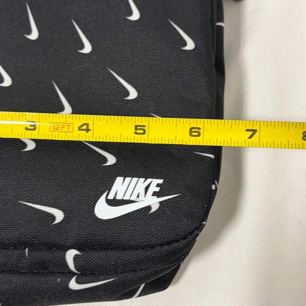 Nike Swoop Black & White Lightweight Minimalist  Travel Crossbody Bag - NWOT